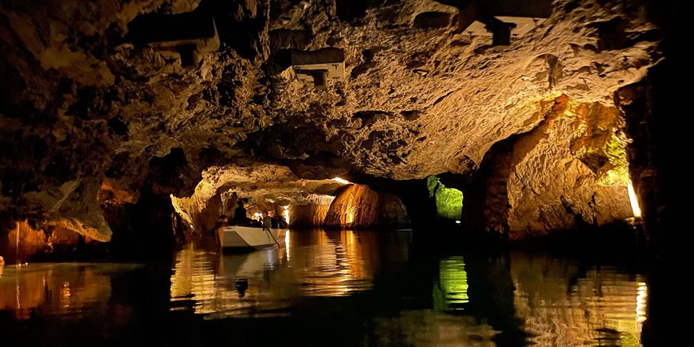 Lac Souterrain St Léonard, Switzerland